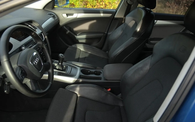 Audi A4 cena 44700 przebieg: 196478, rok produkcji 2011 z Nowogrodziec małe 631